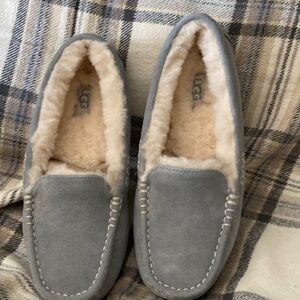 UGG Ainsley Slippers